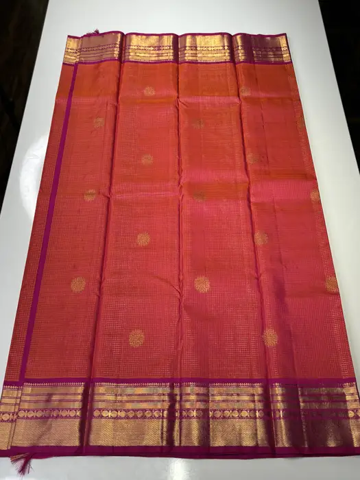 Pure kanchipuram Silk Saree in hues of Organge & Magenta hover view