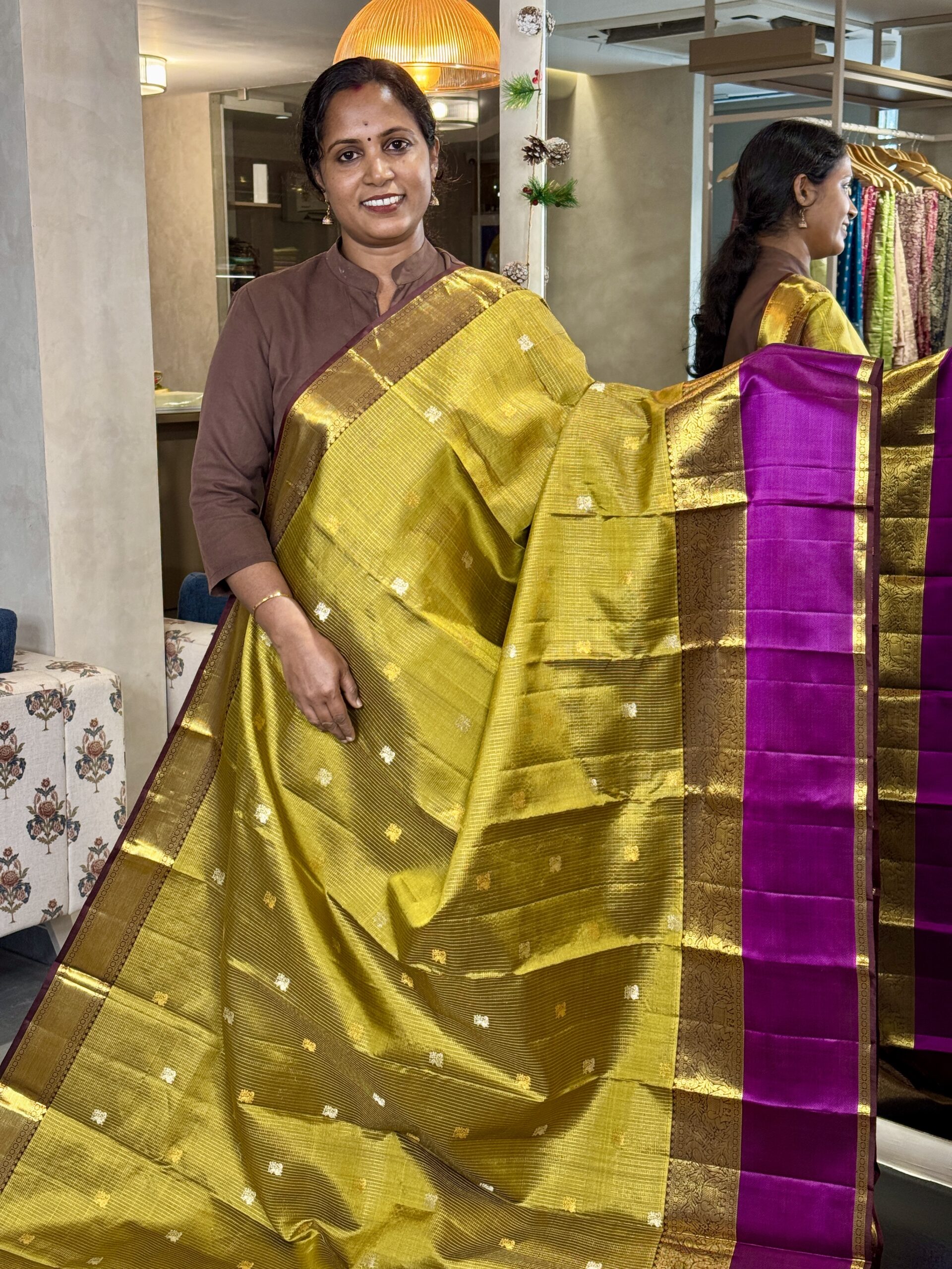 Mehendi Green & Purple Pure Kanchipuram Silk Saree - Image 4