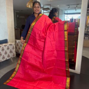 Pure Kanchipuram Silk Saree in Rani Pink with Black Contrast