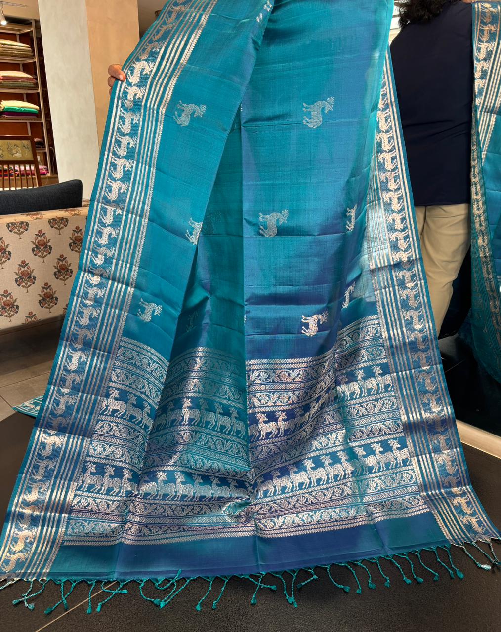 Peacock Blue Kanchipuram Soft Silk Saree - Image 2